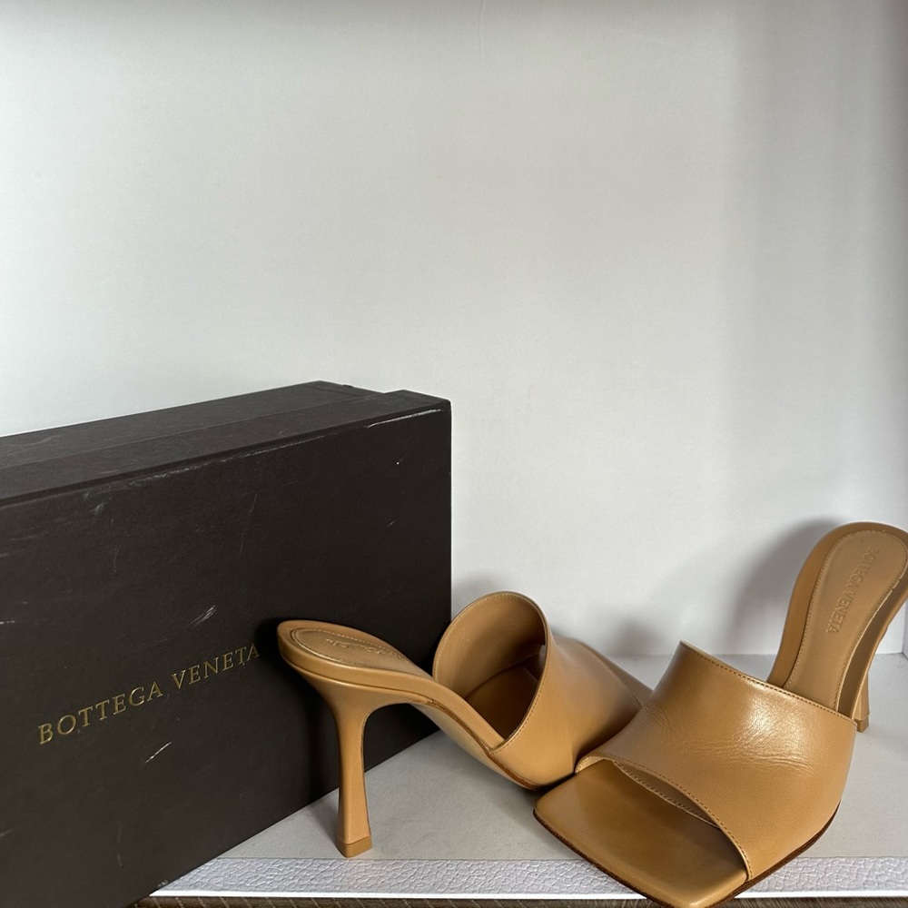 Bottega Veneta Stretch Mule Color Saddle Sizs 37